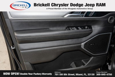 2026 Jeep Grand Wagoneer 4x2