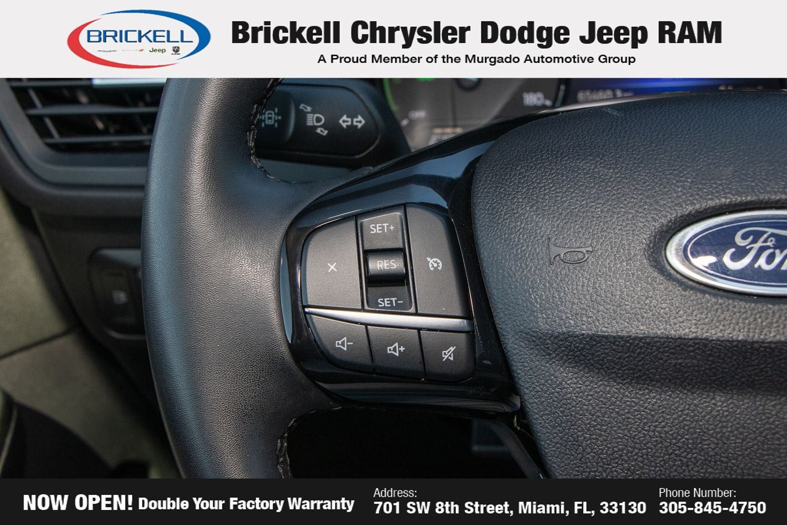 2022 Ford Escape Hybrid SE