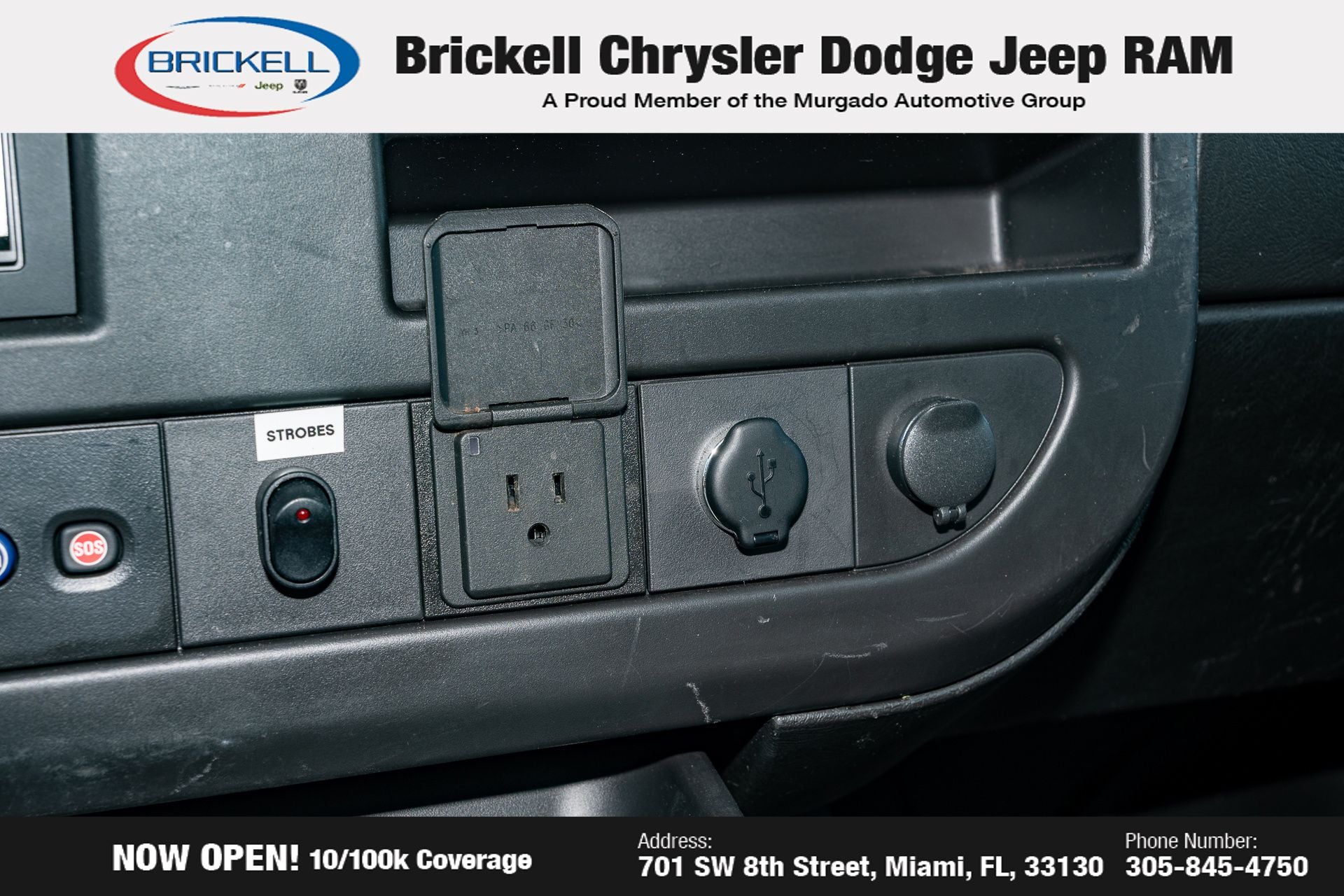 2022 Chevrolet Express 3500 Work Van Cutaway