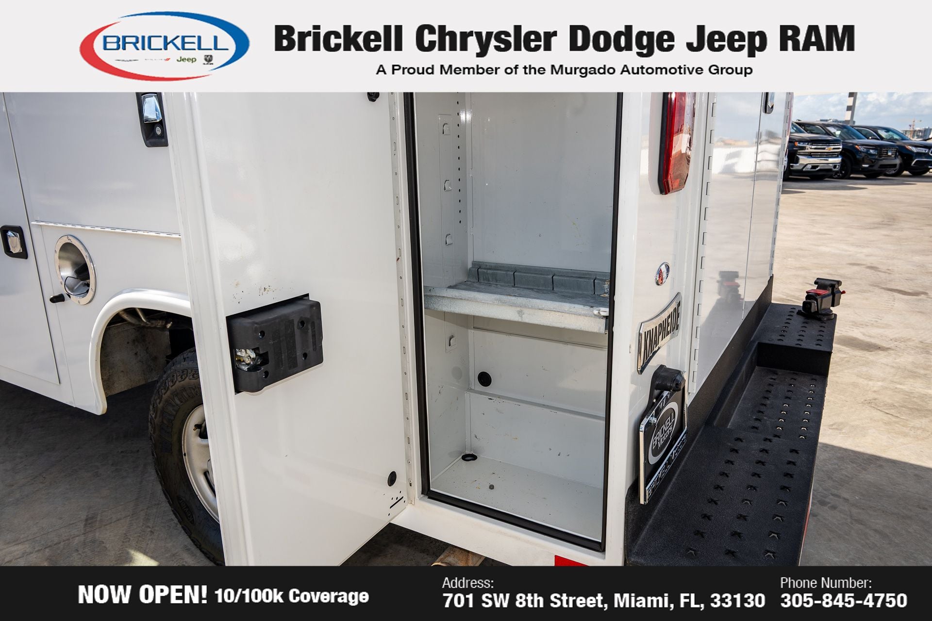 2022 Chevrolet Express 3500 Work Van Cutaway