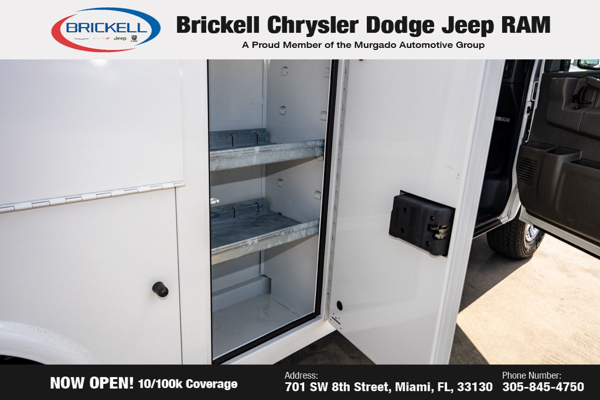 2022 Chevrolet Express 3500 Work Van Cutaway