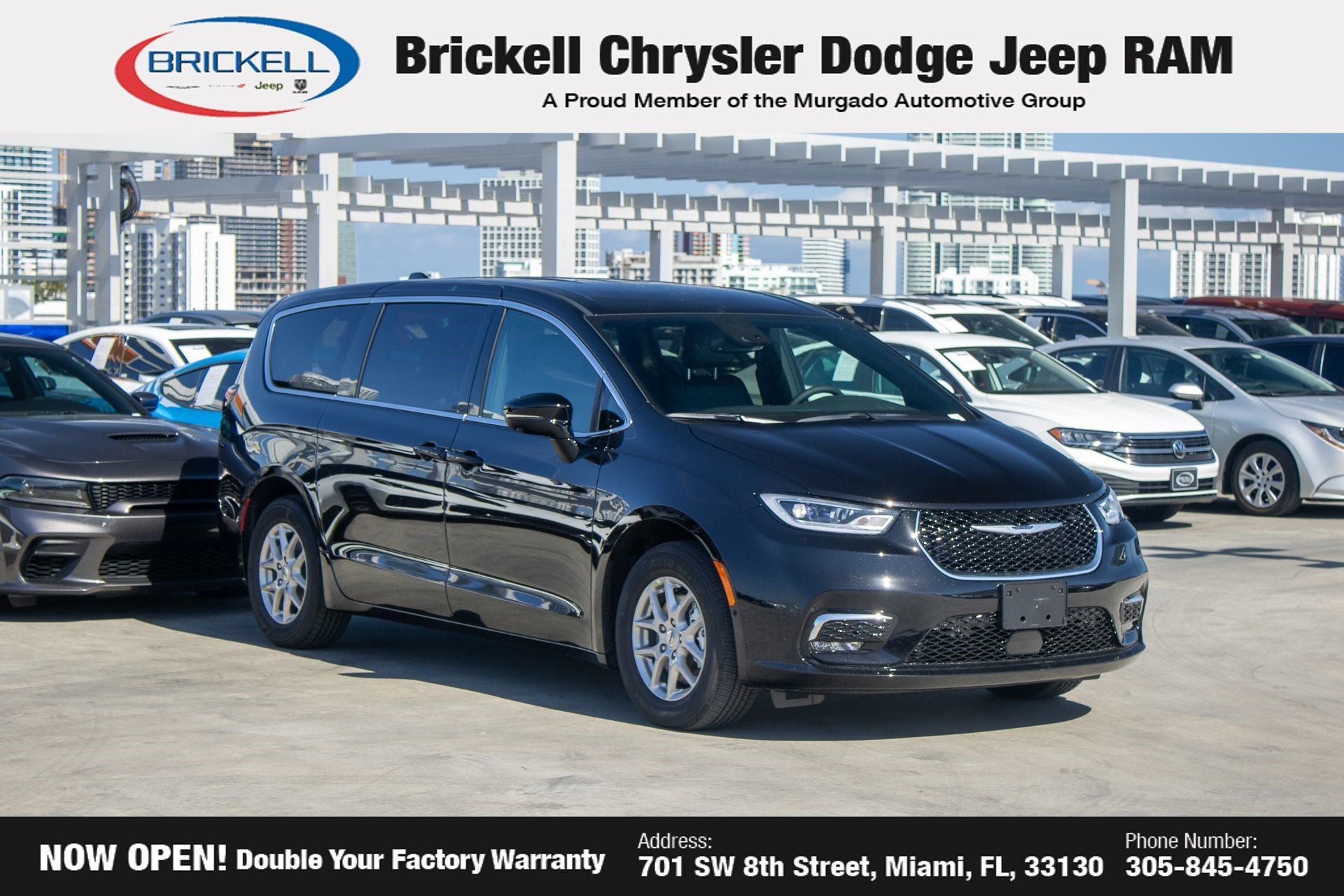 2025 Chrysler Pacifica Select