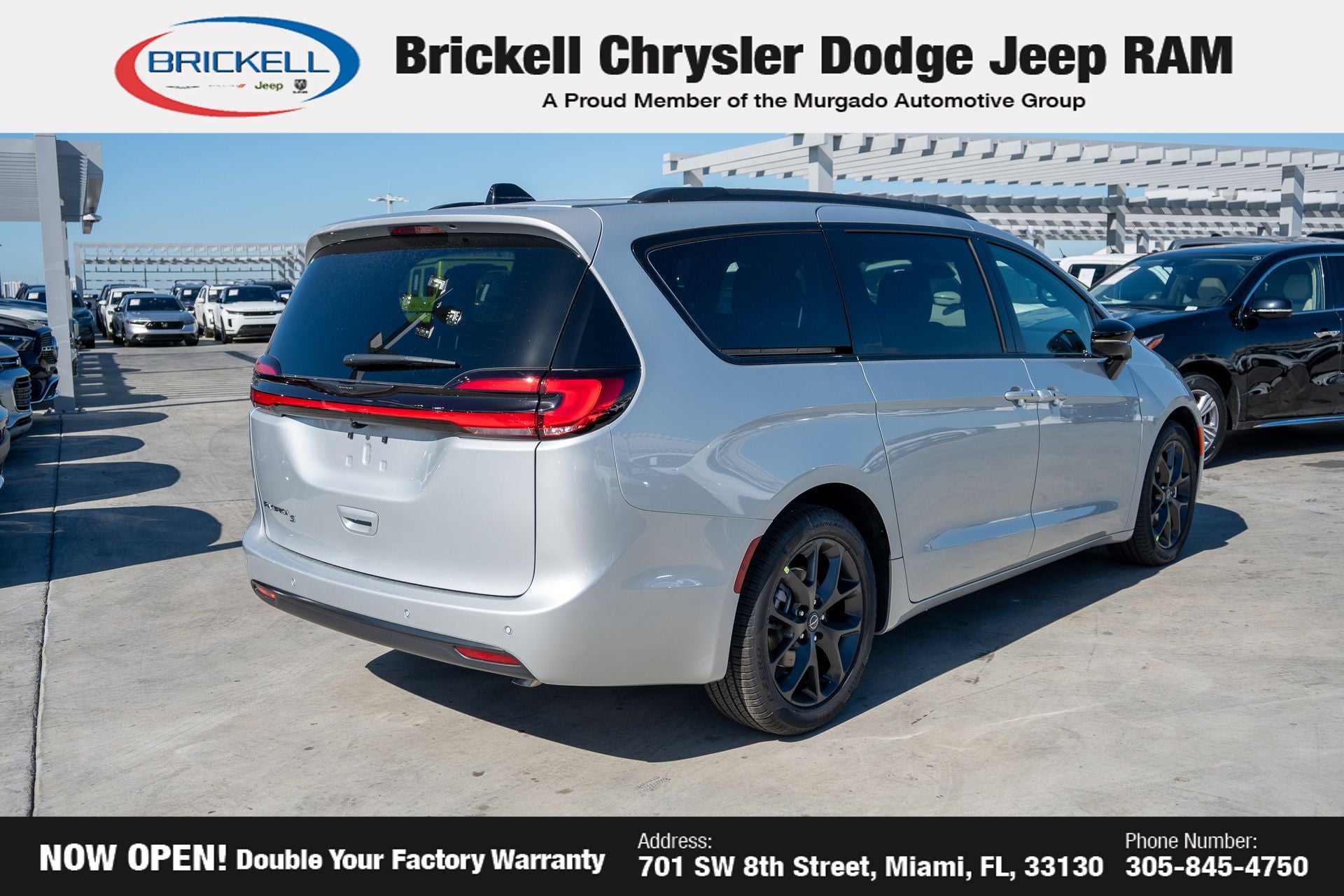 2026 Chrysler Pacifica Select