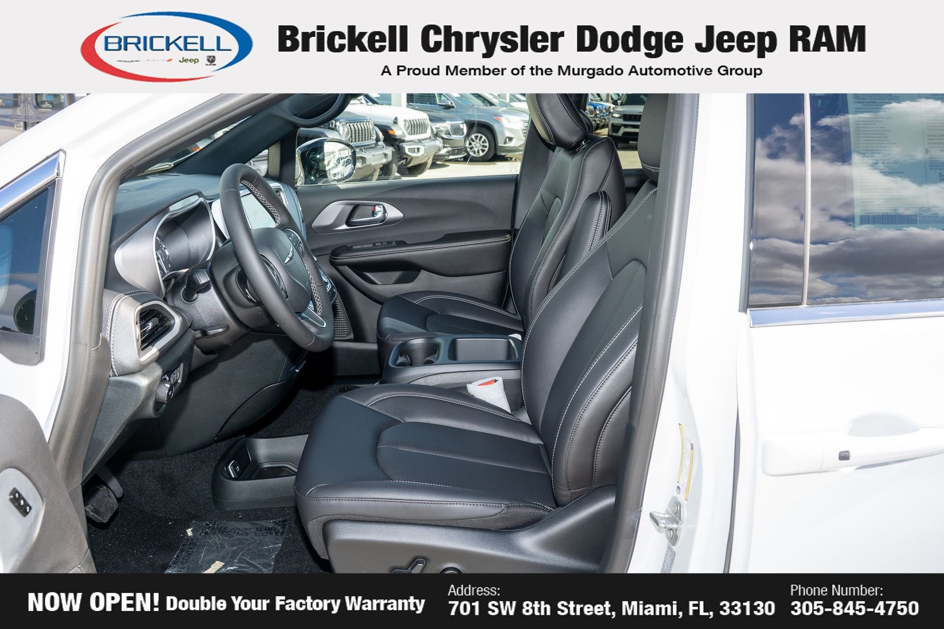 2026 Chrysler Pacifica Select