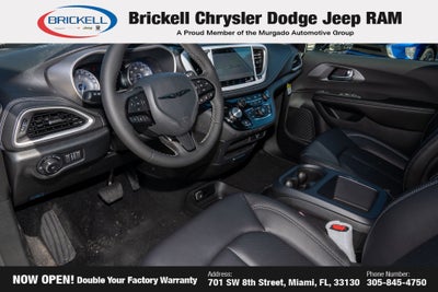 2026 Chrysler Pacifica Select