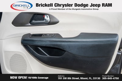 2021 Chrysler Pacifica Touring