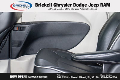 2023 Chrysler Pacifica Hybrid Limited