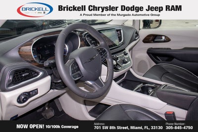 2023 Chrysler Pacifica Hybrid Limited