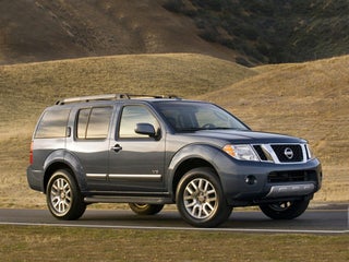 2009 Nissan Pathfinder SE