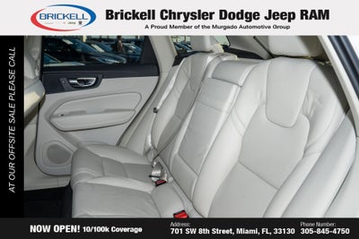 2021 Volvo XC60 T5 Momentum