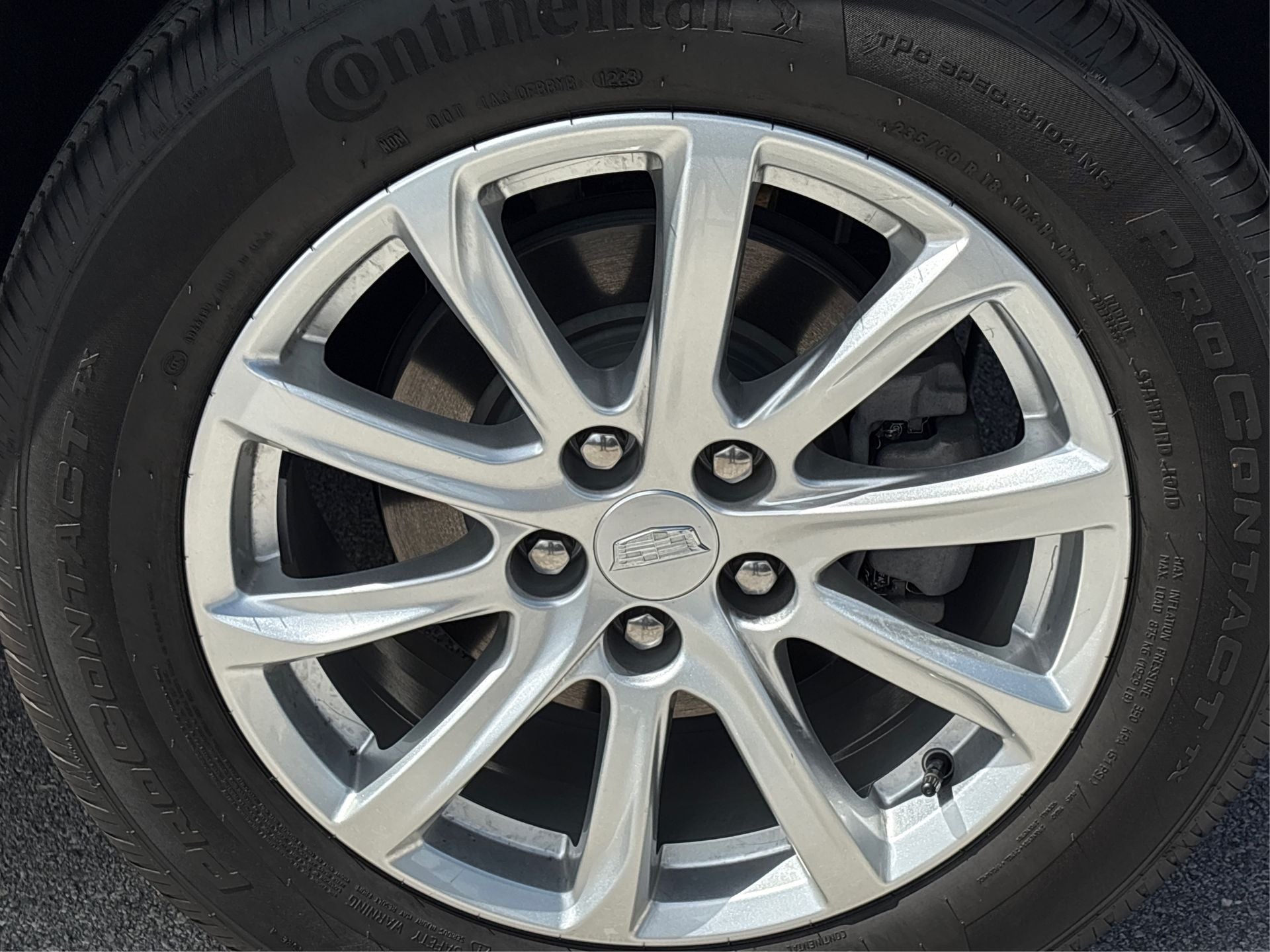 2023 Cadillac XT4 Luxury