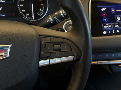 2023 Cadillac XT4 Luxury