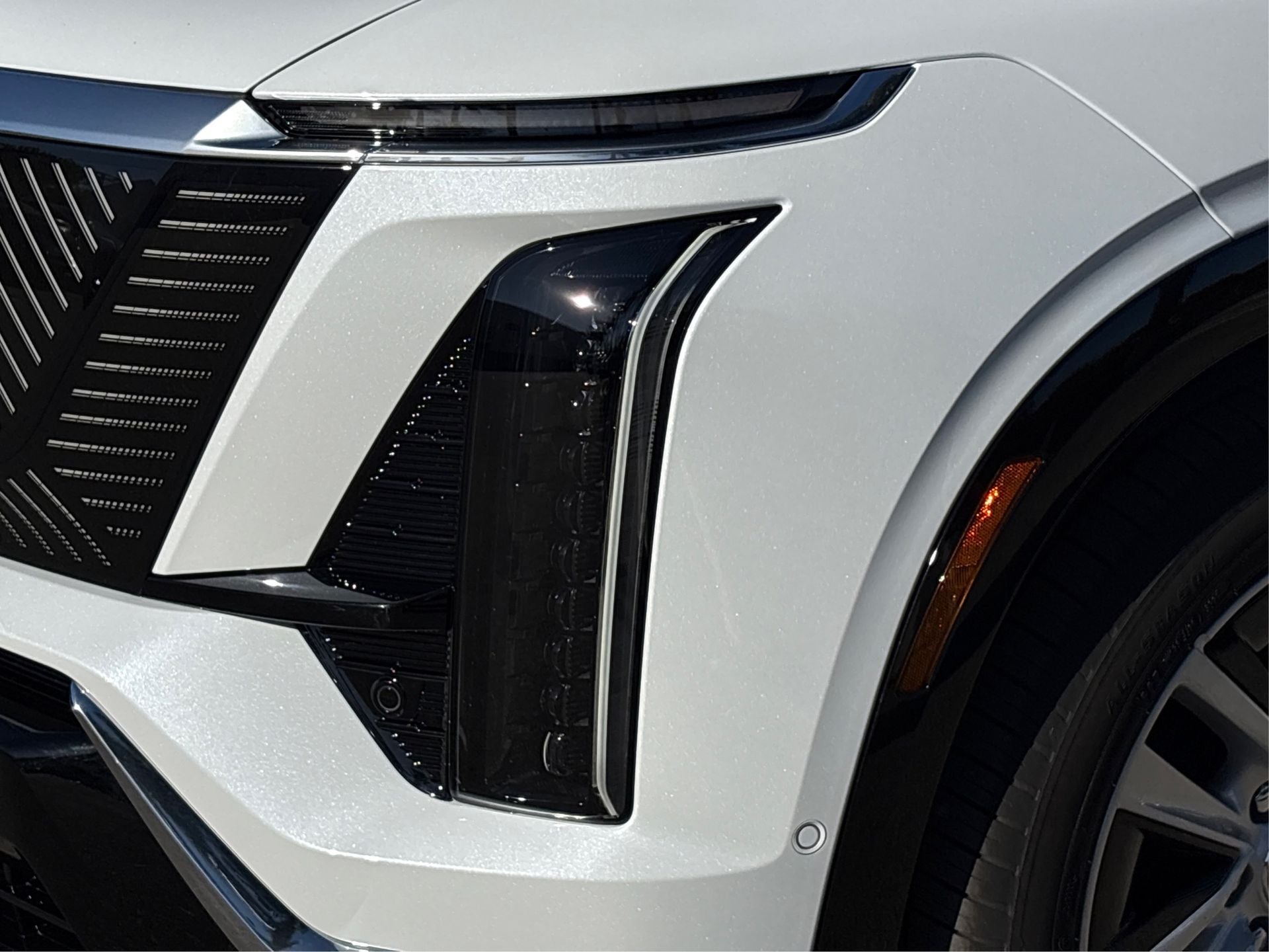 2026 Cadillac VISTIQ Luxury