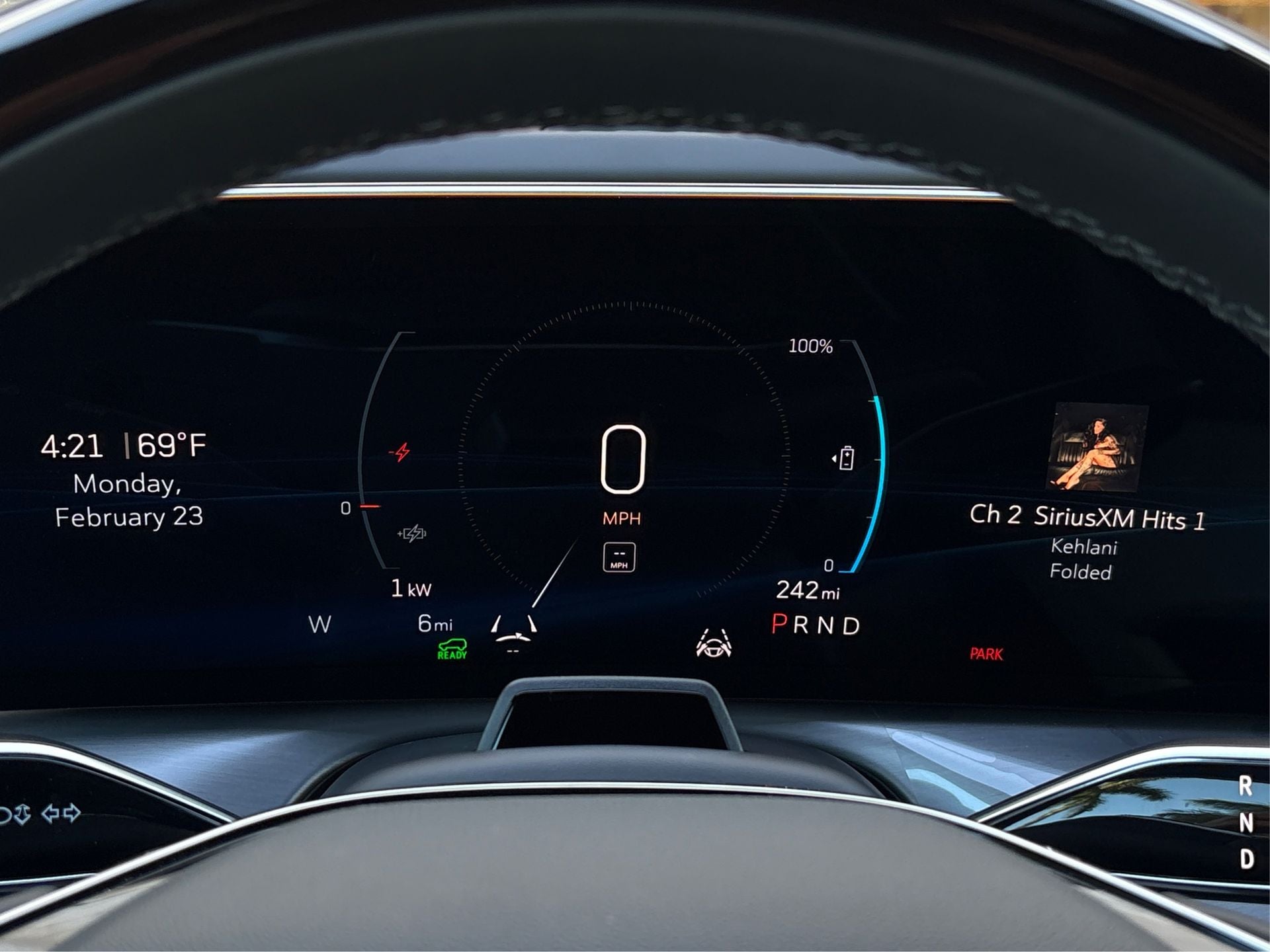 2026 Cadillac VISTIQ Luxury