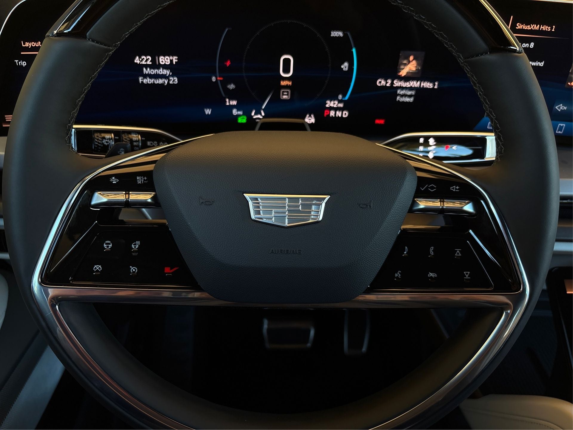 2026 Cadillac VISTIQ Luxury