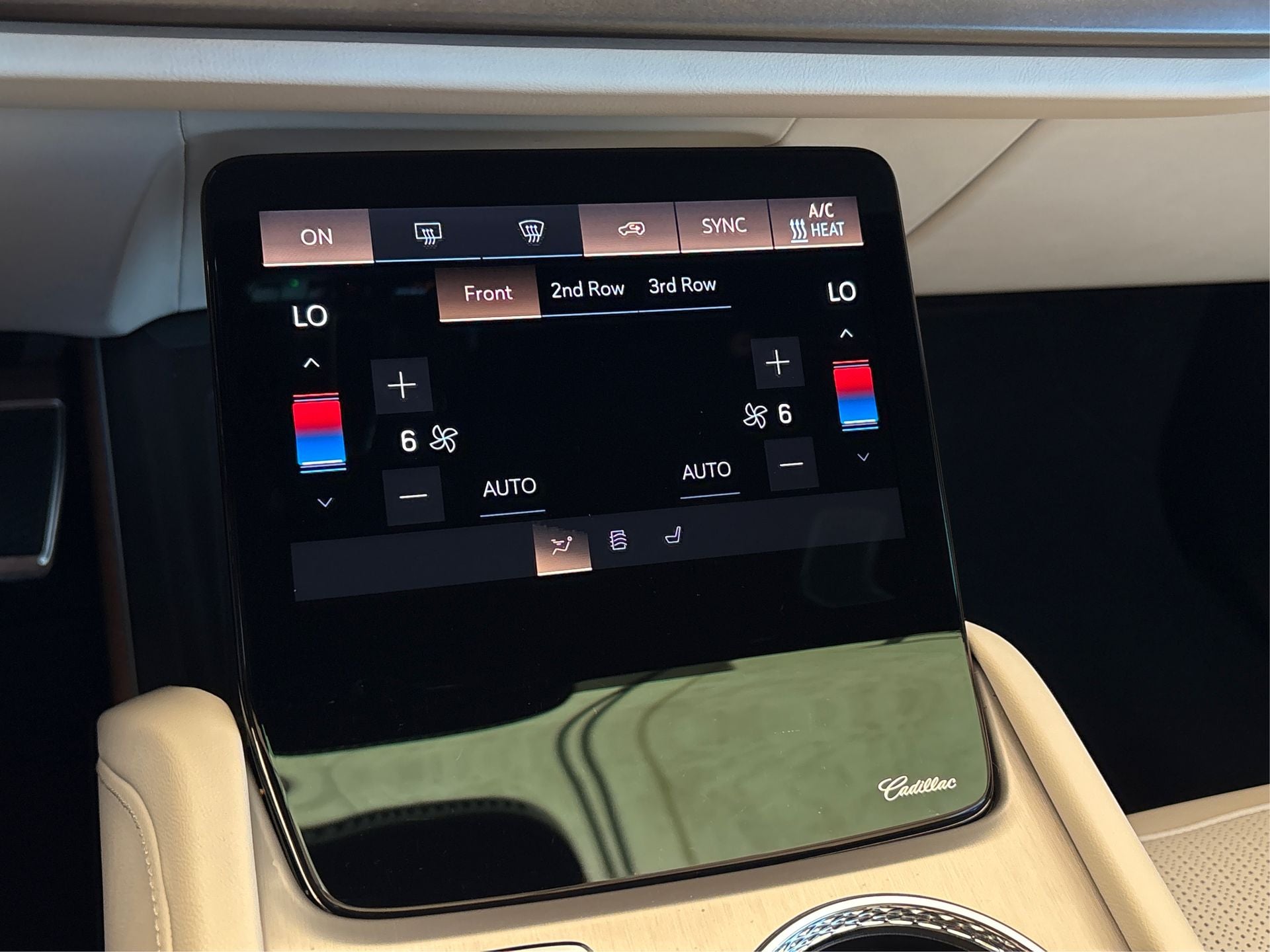 2026 Cadillac VISTIQ Luxury