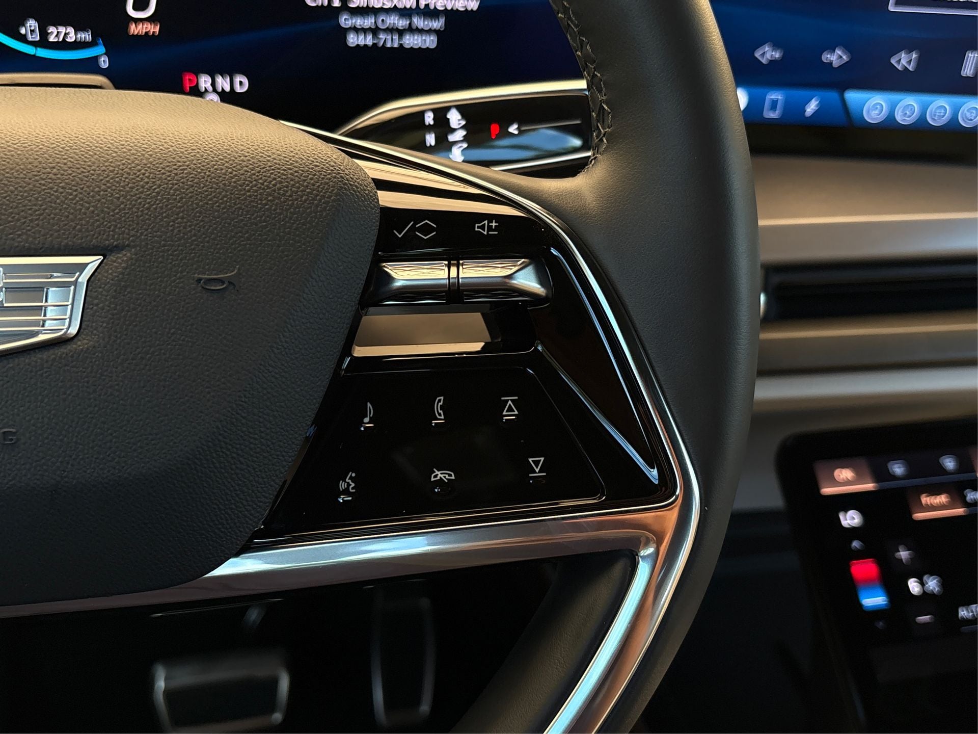 2026 Cadillac VISTIQ Luxury