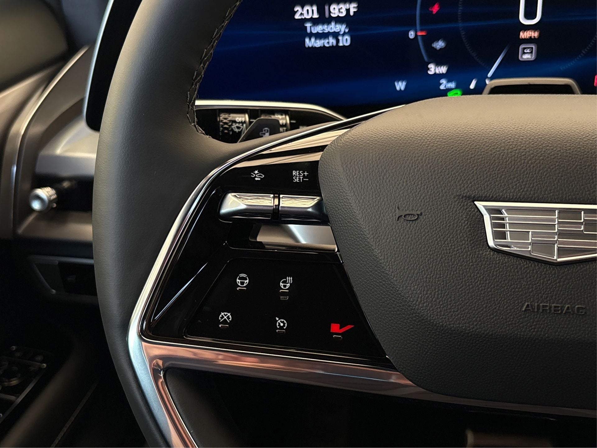 2026 Cadillac VISTIQ Luxury