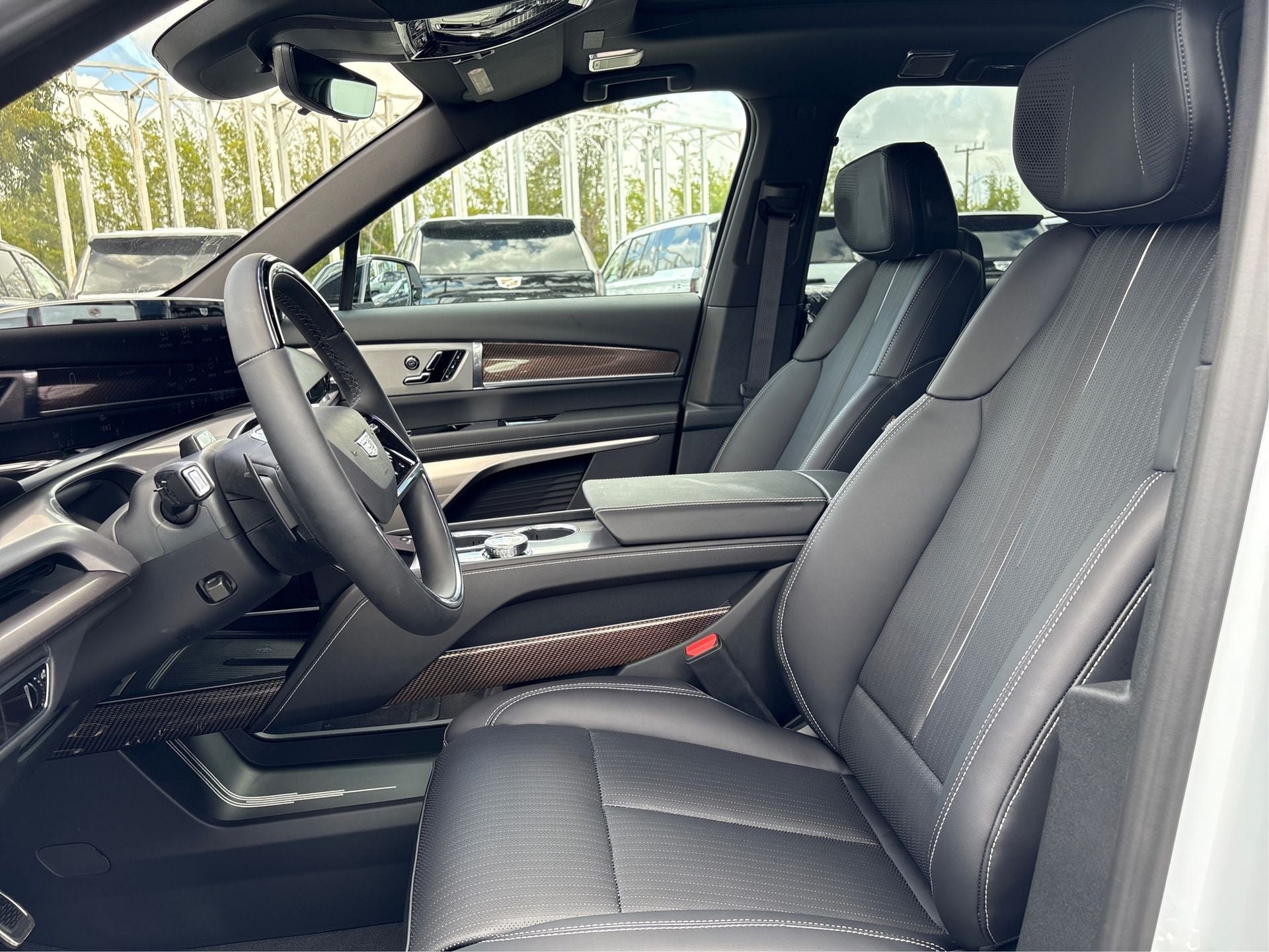 2026 Cadillac VISTIQ Luxury