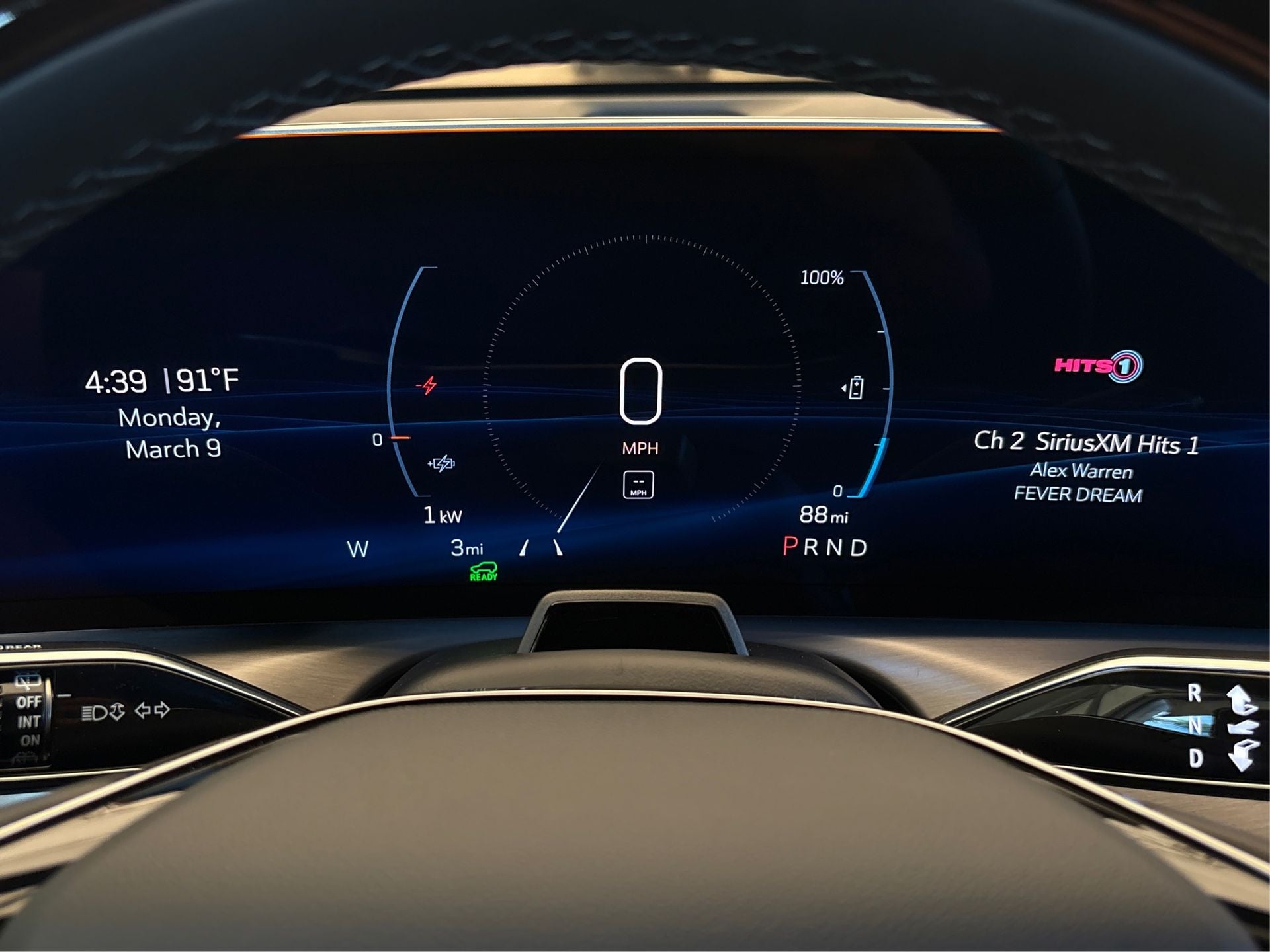 2026 Cadillac VISTIQ Luxury