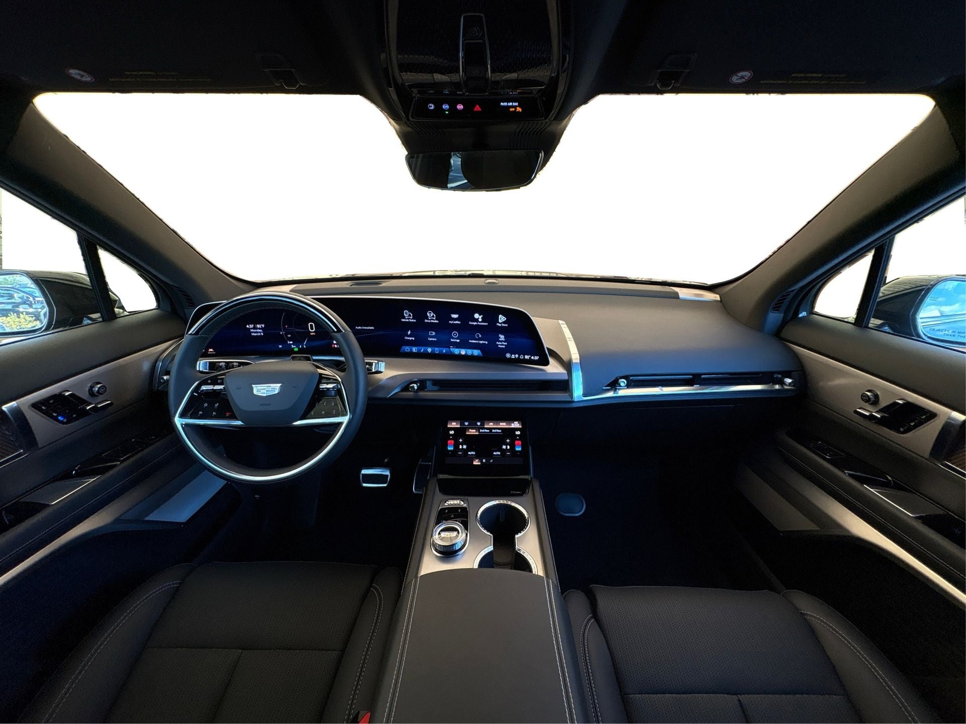 2026 Cadillac VISTIQ Luxury