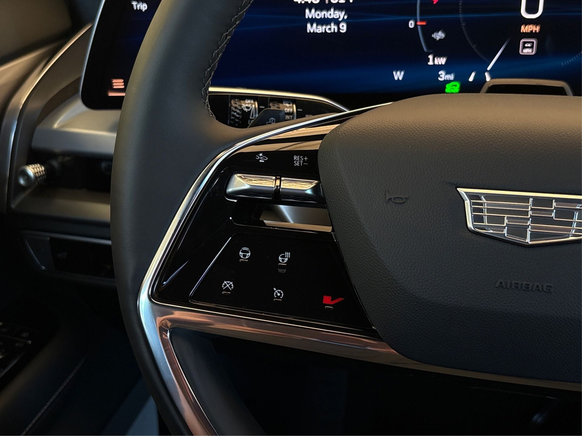 2026 Cadillac VISTIQ Luxury