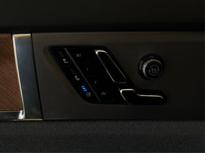 2026 Cadillac VISTIQ Premium Luxury