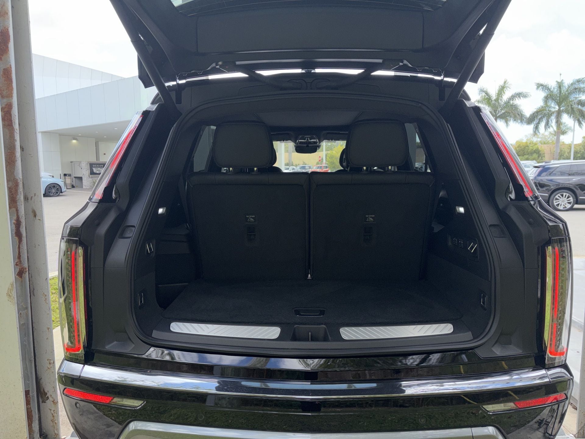 2026 Cadillac VISTIQ Sport