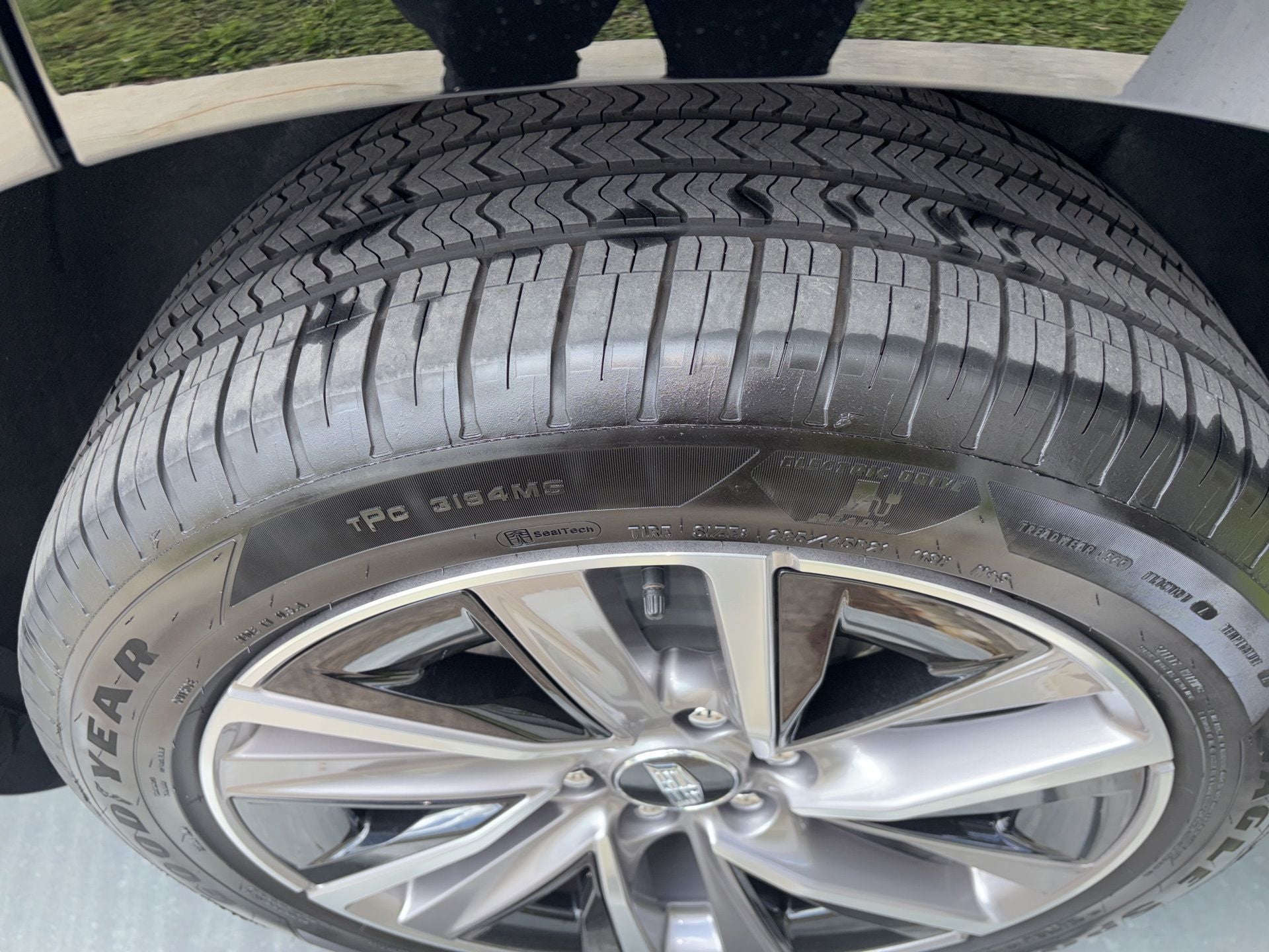 2026 Cadillac VISTIQ Sport