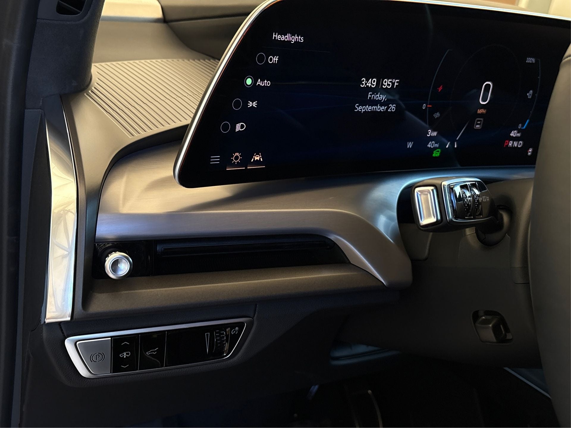 2026 Cadillac VISTIQ Platinum