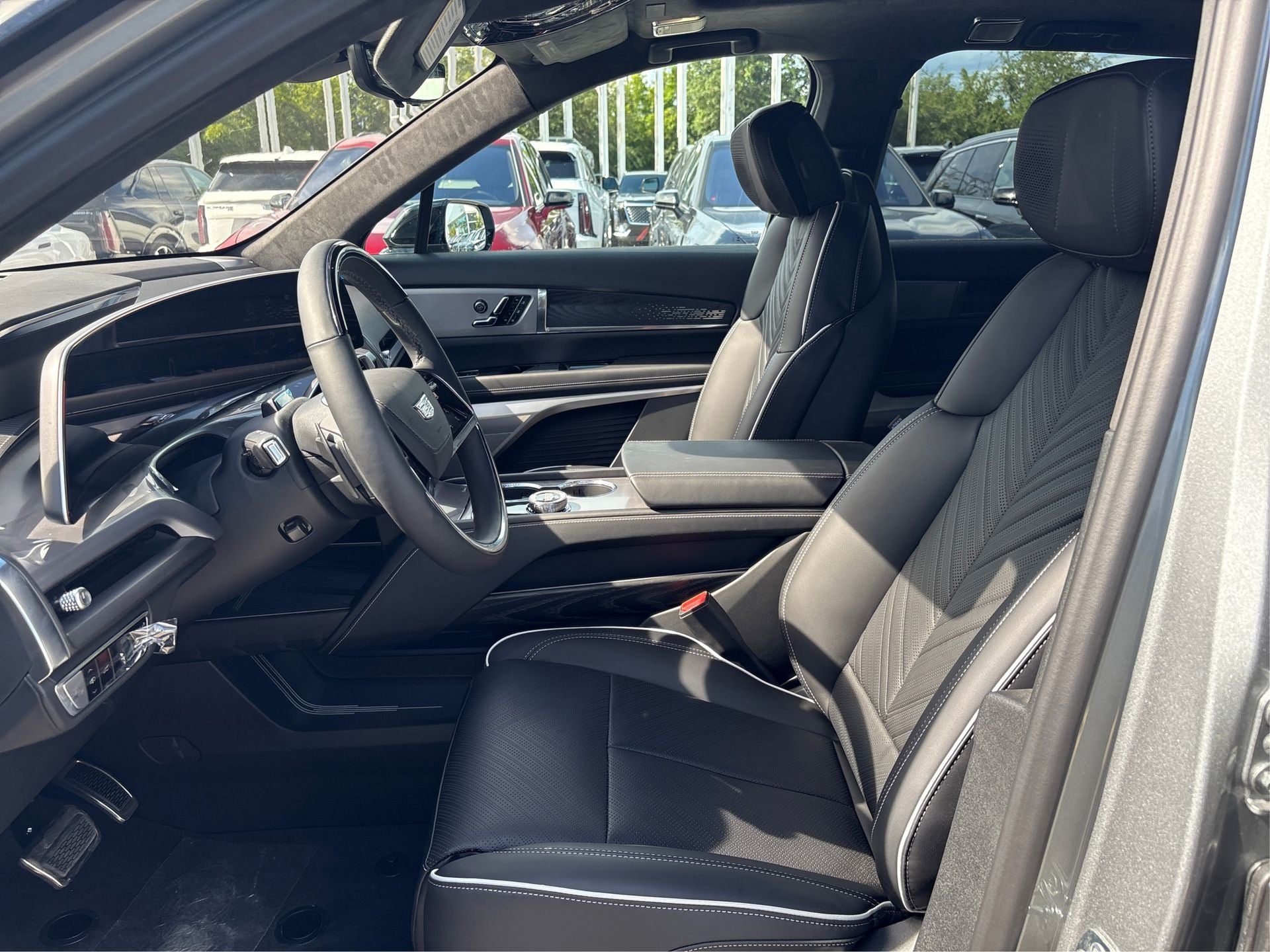 2026 Cadillac VISTIQ Platinum