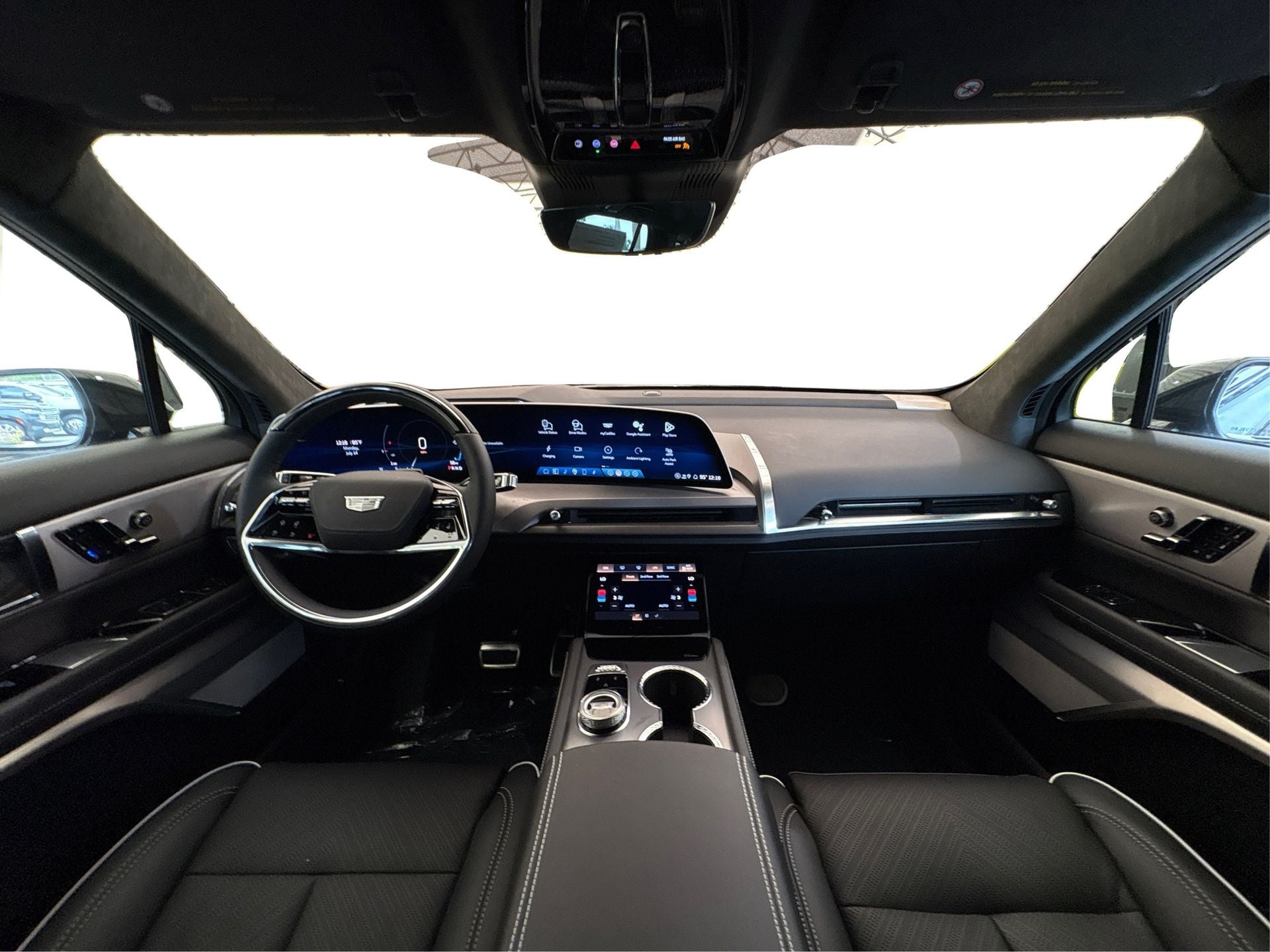 2026 Cadillac VISTIQ Platinum