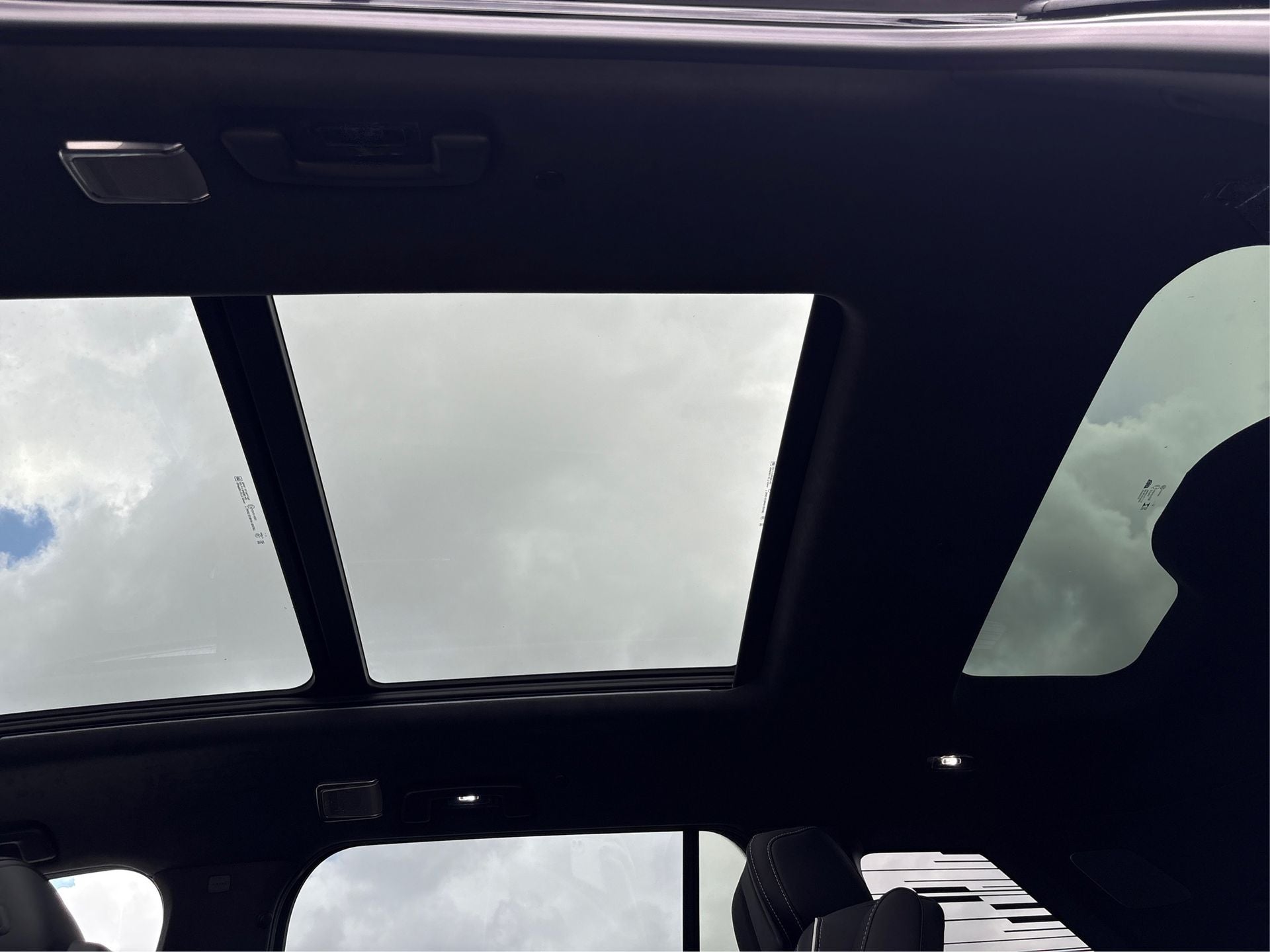 2026 Cadillac VISTIQ Platinum