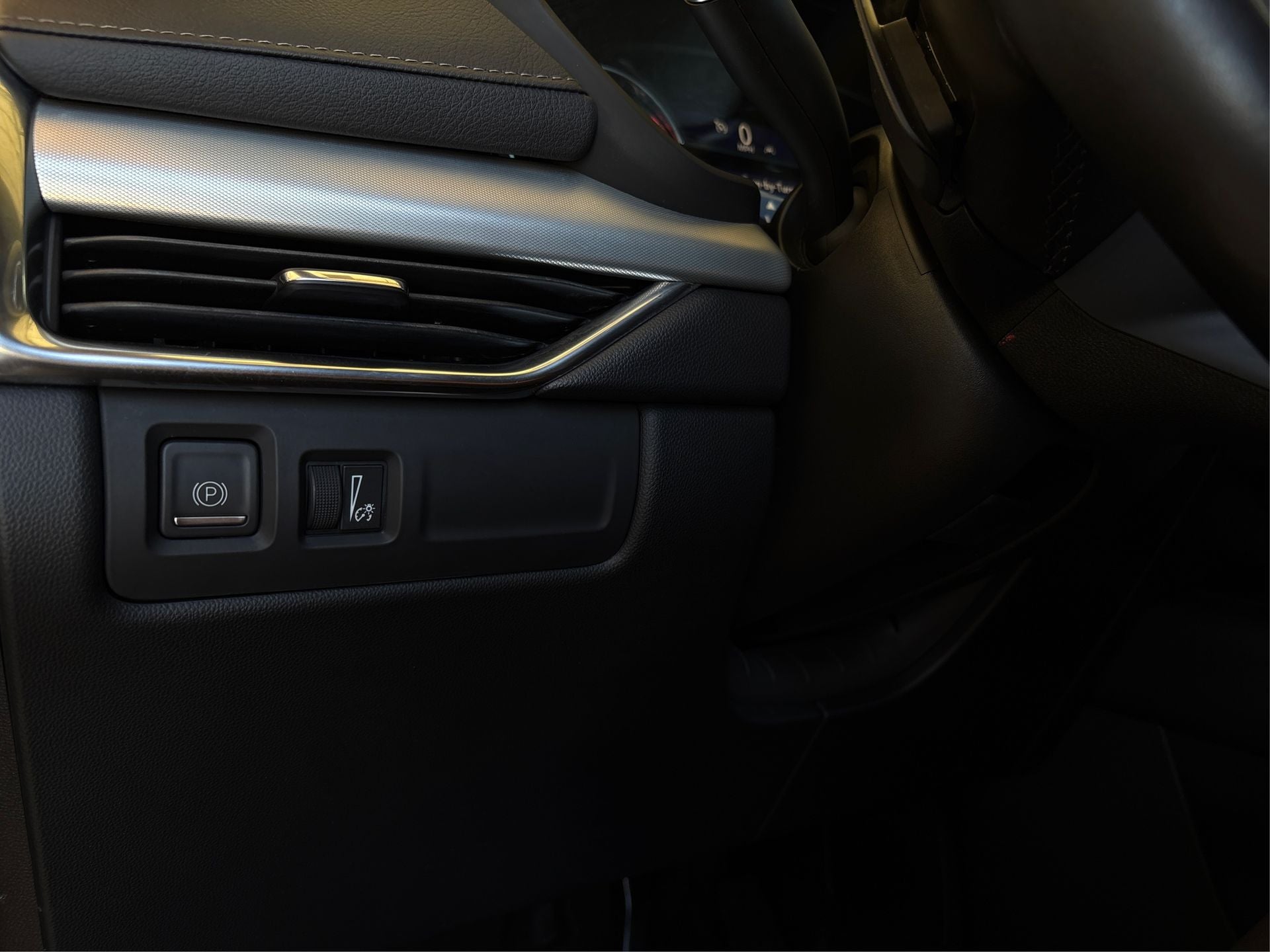 2021 Cadillac XT4 Premium Luxury