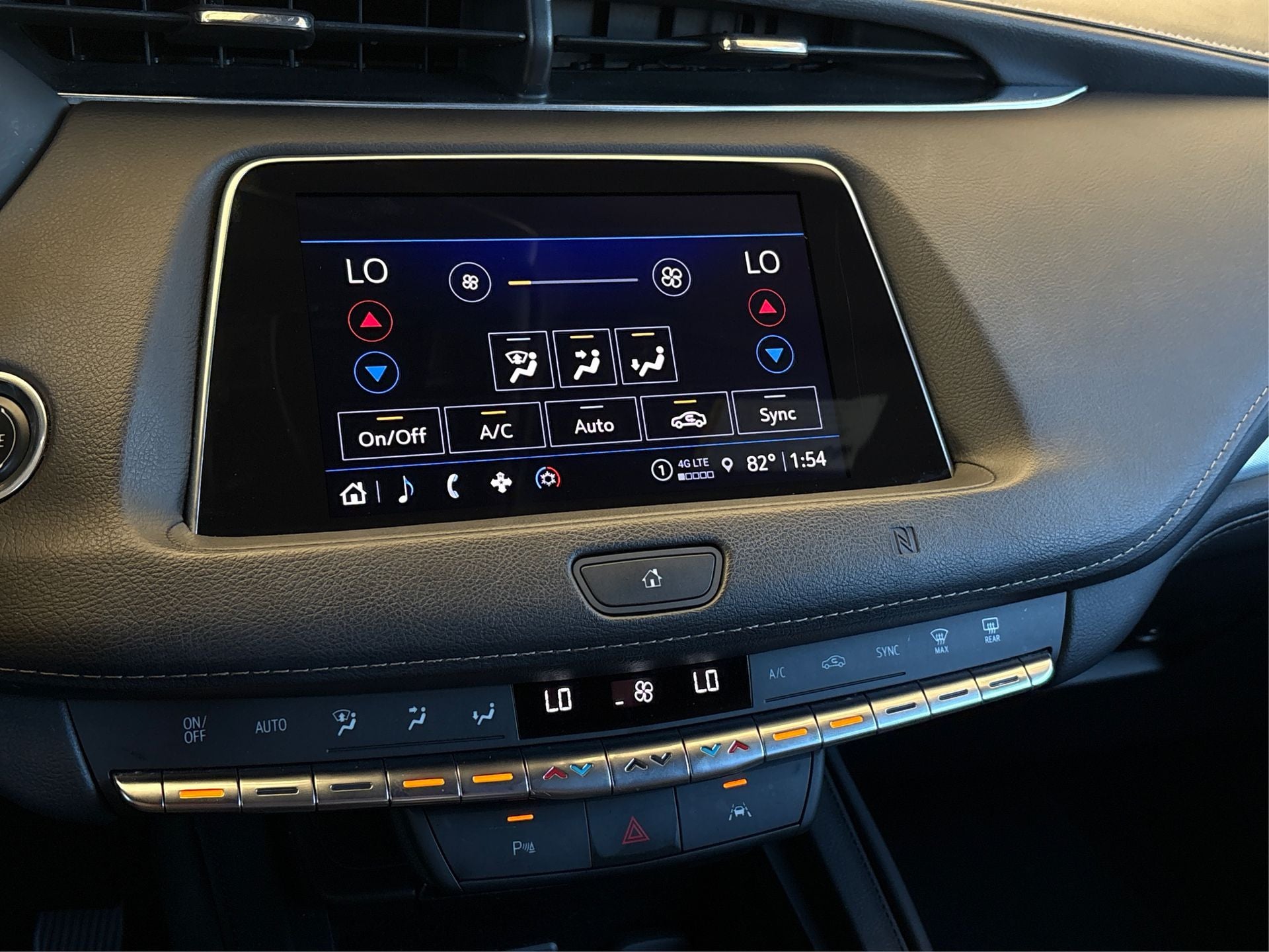 2021 Cadillac XT4 Premium Luxury