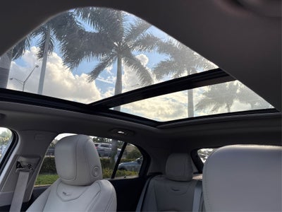 2023 Cadillac XT4 Premium Luxury