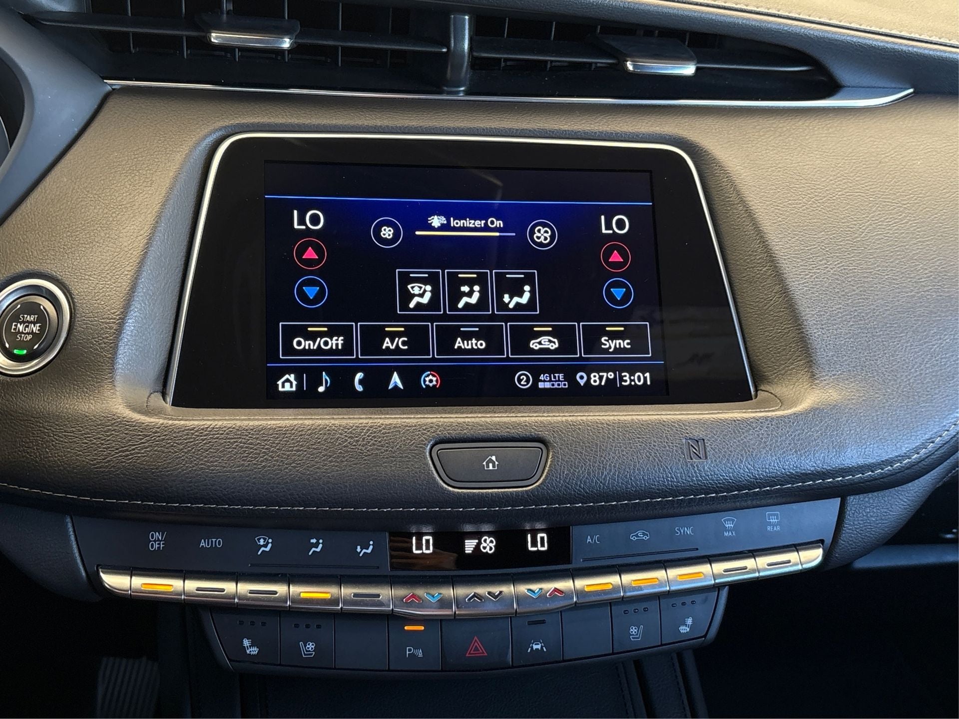 2020 Cadillac XT4 Premium Luxury