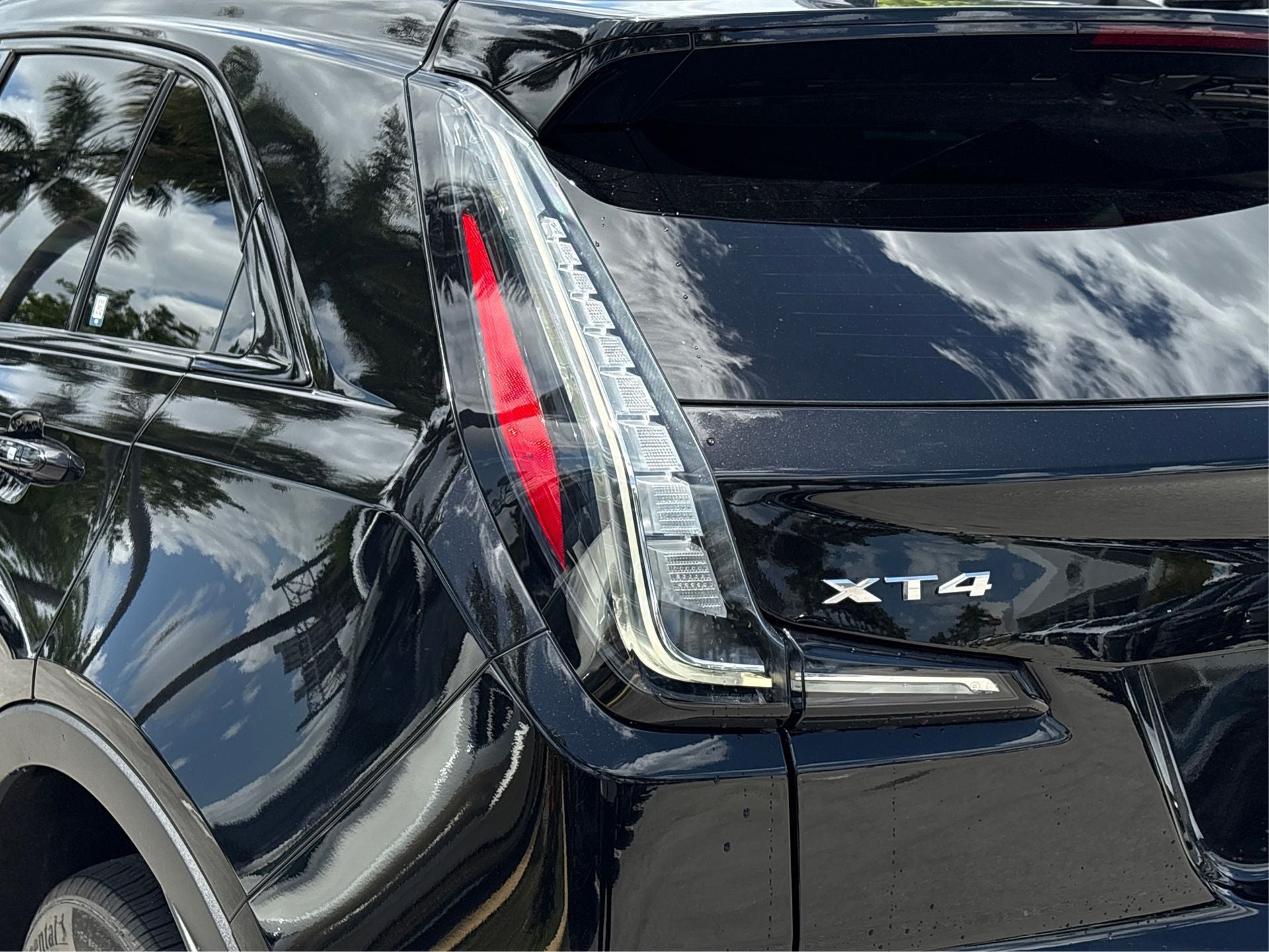 2023 Cadillac XT4 Sport