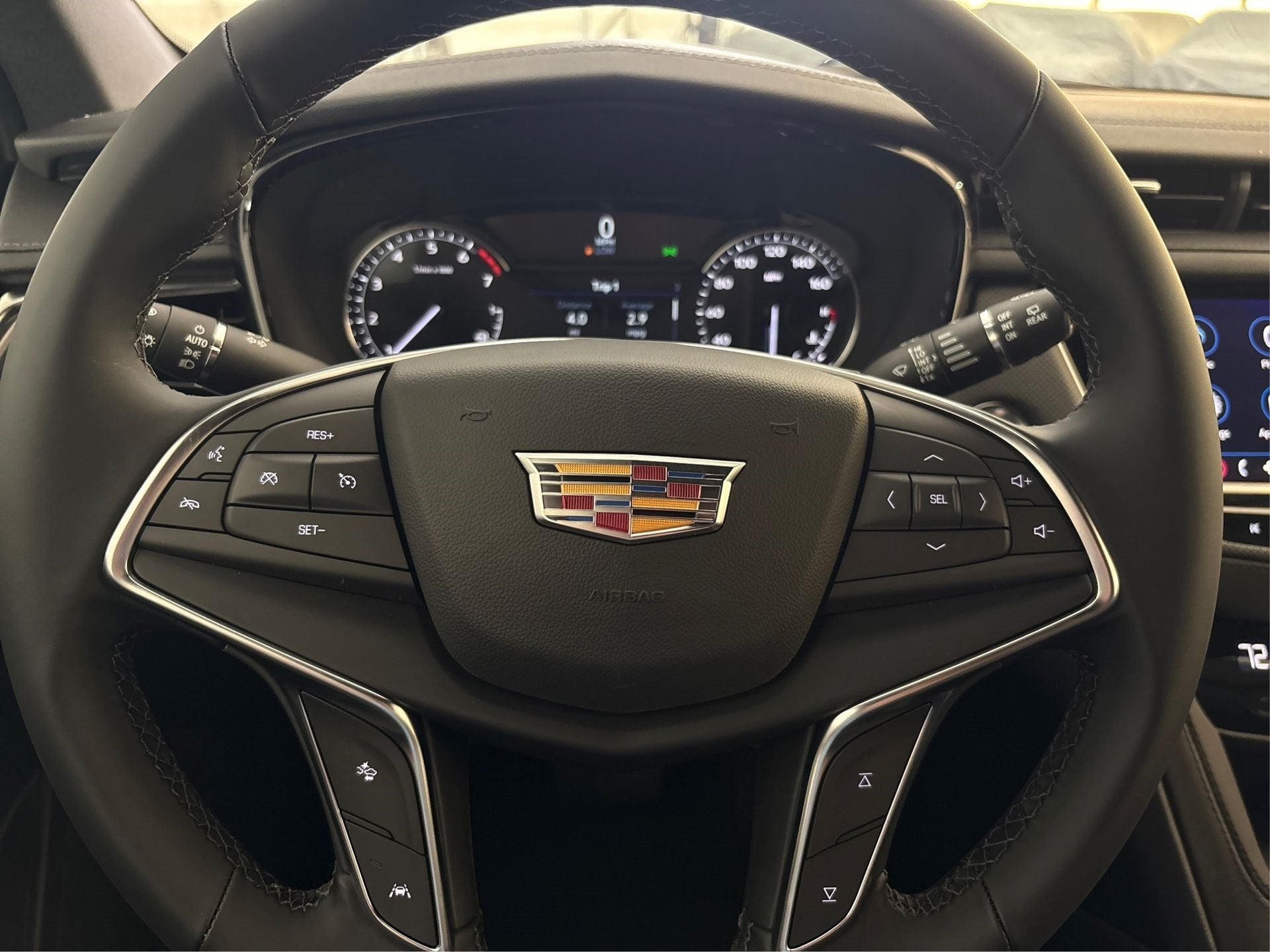 2025 Cadillac XT5 Luxury