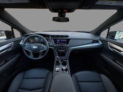 2025 Cadillac XT5 Luxury