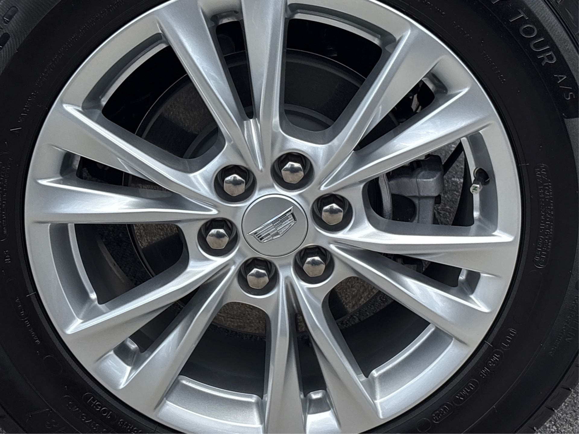 2025 Cadillac XT5 Luxury