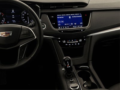 2025 Cadillac XT5 Luxury