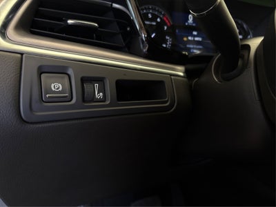 2025 Cadillac XT5 Luxury