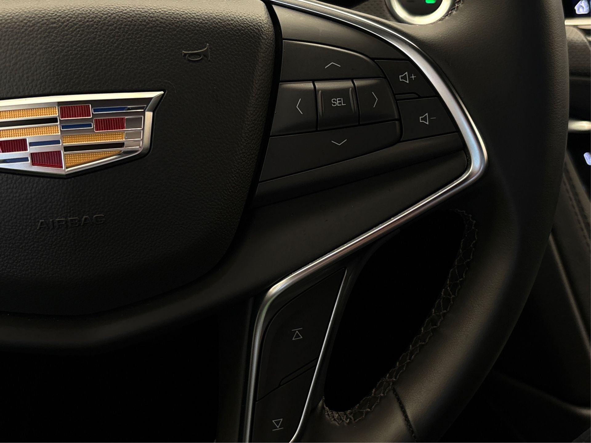 2025 Cadillac XT5 Luxury