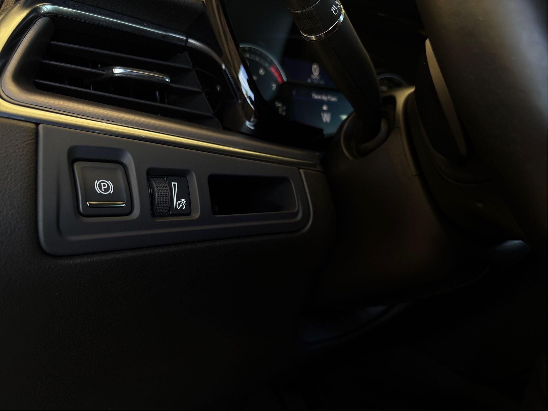 2023 Cadillac XT5 Luxury