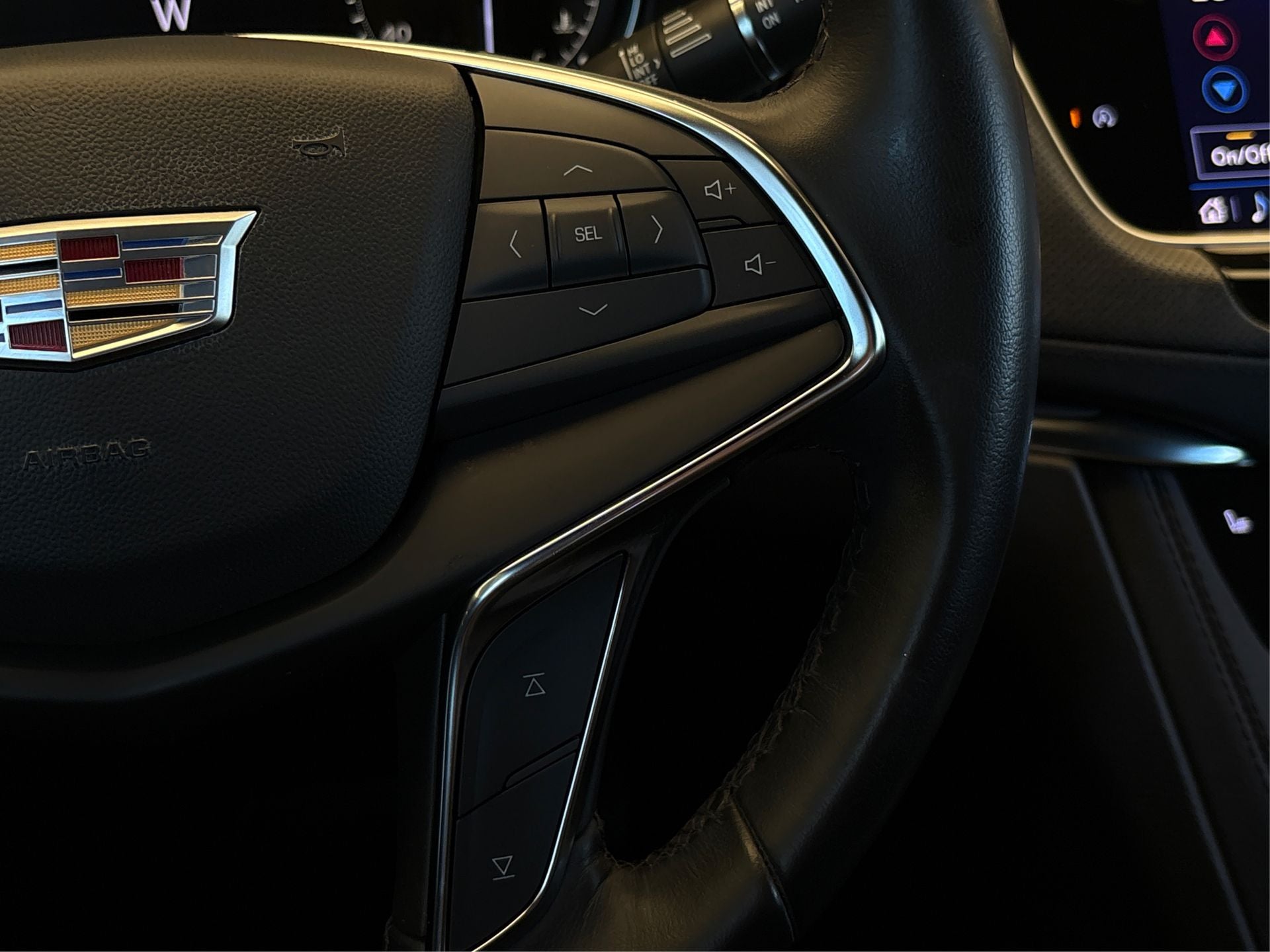 2023 Cadillac XT5 Luxury