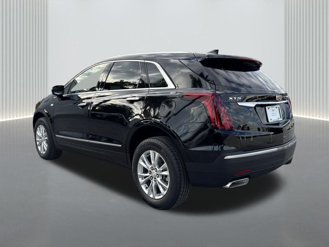 2026 Cadillac XT5 Luxury