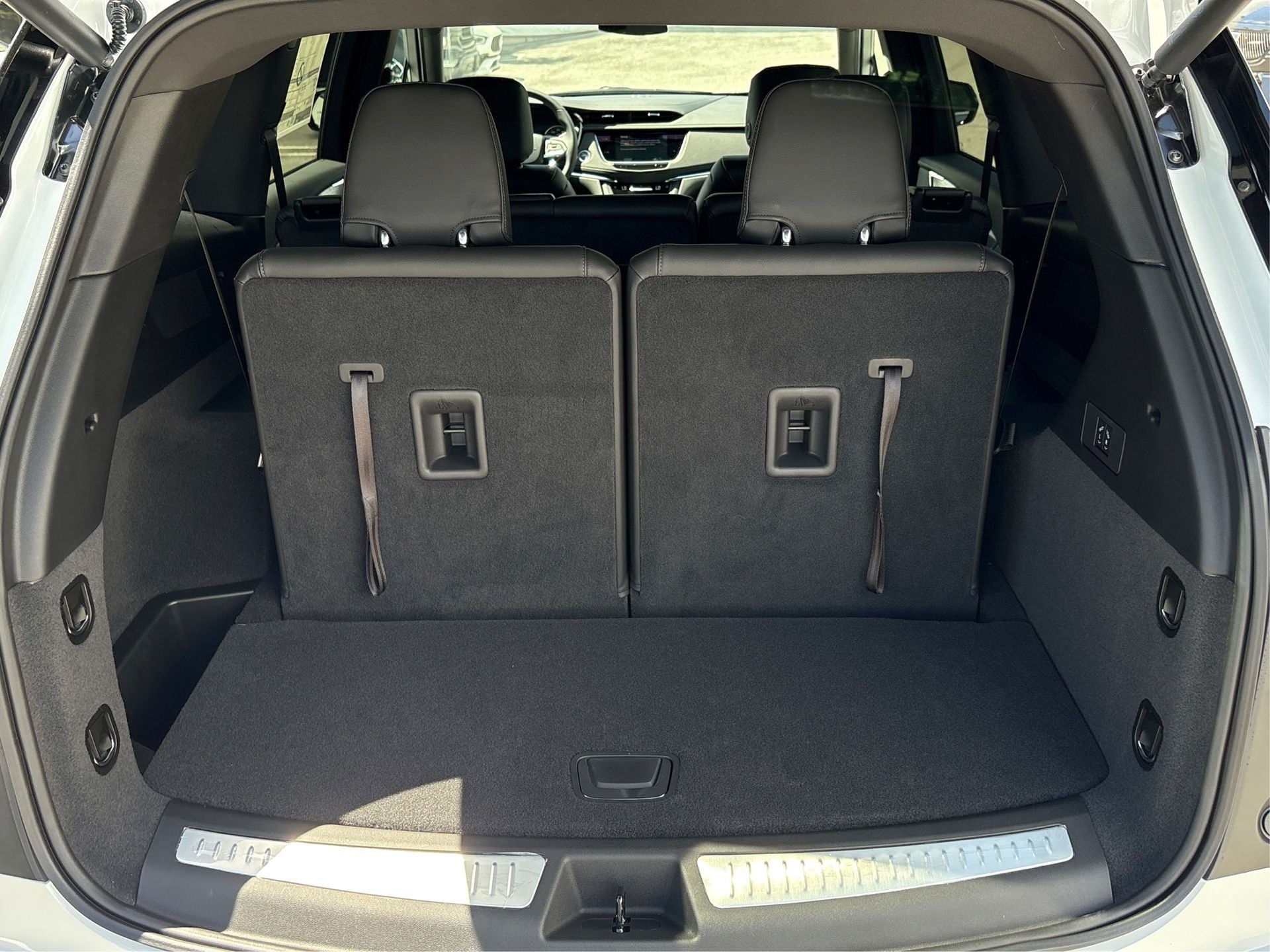 2025 Cadillac XT6 Luxury