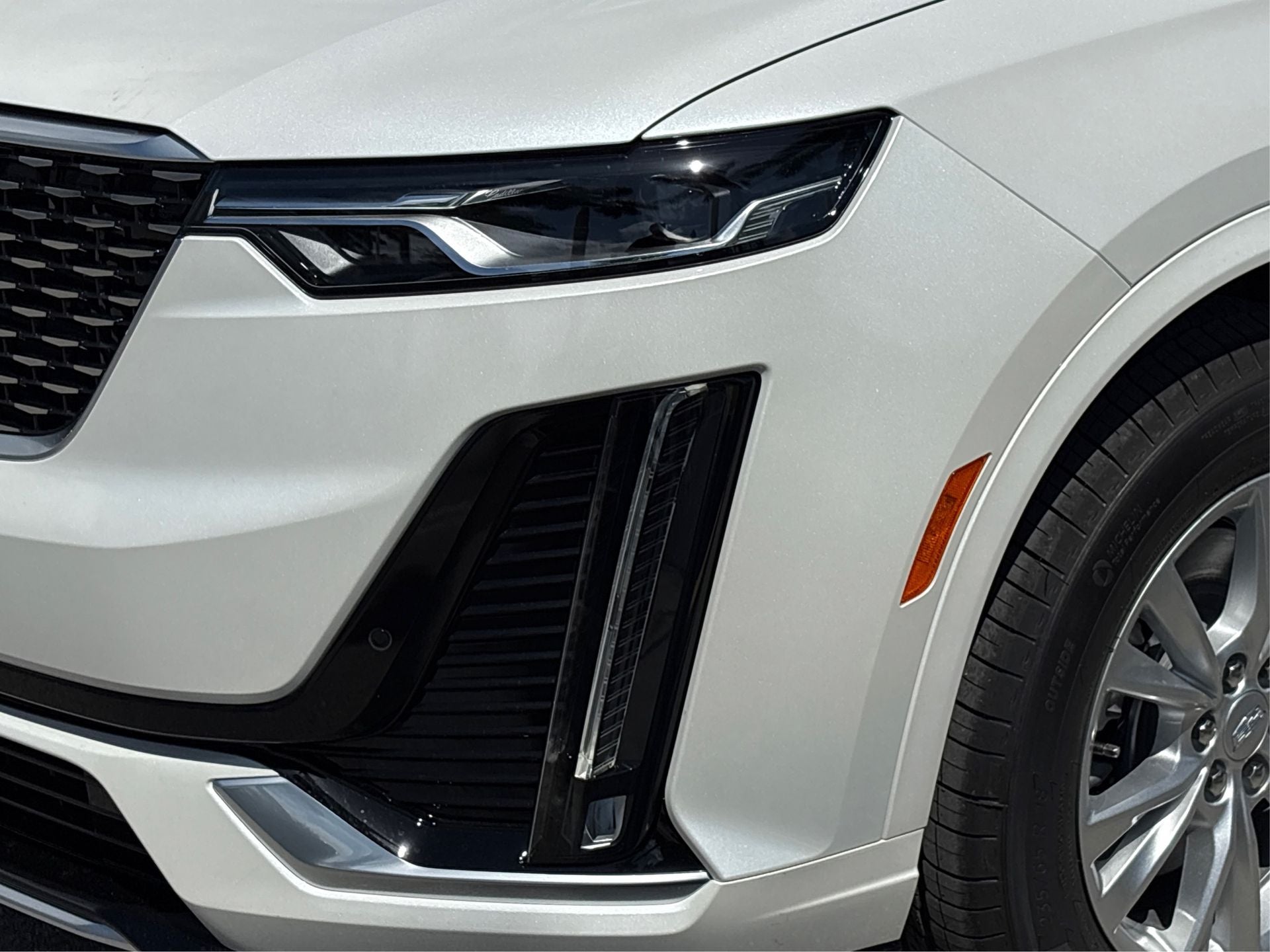 2025 Cadillac XT6 Luxury