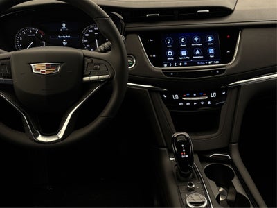 2025 Cadillac XT6 Luxury